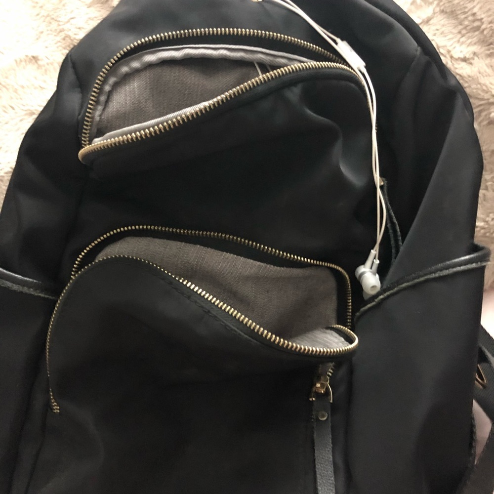 Backpack - Picture 5 of 5